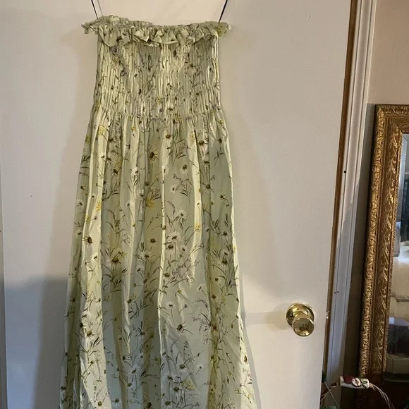 h&m green maxi dress 23881379_d548ea34-6051-429c-a75e-a6fae52e0805_450x.jpg?v=1757461846 main image 1